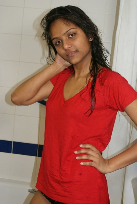 Divya Yogesh free pornstar img