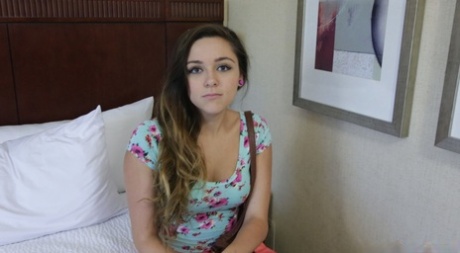 Zoey Foxx xxx model galleries