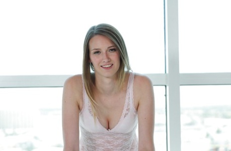 Sophia Wilde star adult image