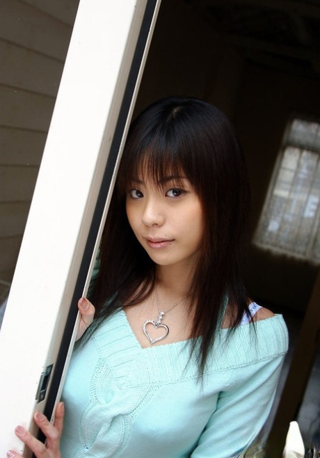 Natsumi Mitsu pornstar pretty pictures