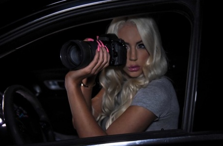 Nicolette Shea model art galleries