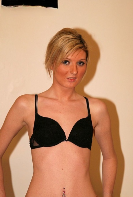 short hair housewife free sex images