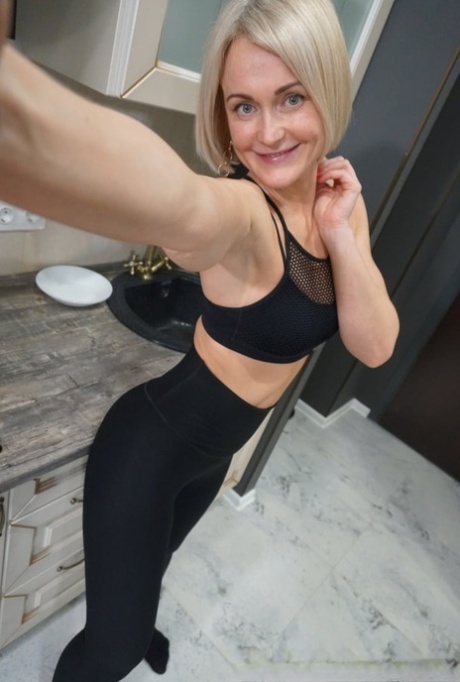 blond short hair mil adult gallery